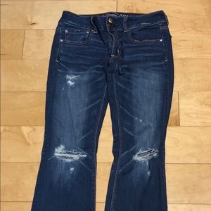 American Eagle distressed Artist Jeans size 6